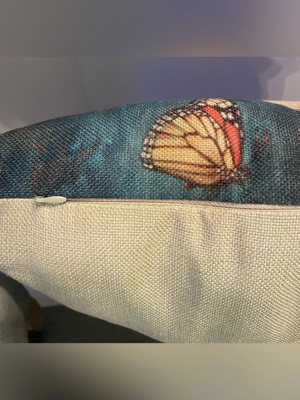 Frida Kahlo Decorative Throw Pillow – Monarch Butterflies (filled), zipper